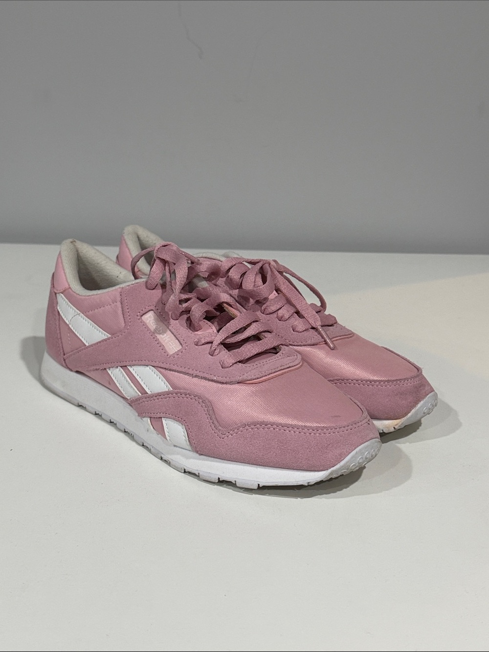 Reebok Classic Women’s Pink Athletic Sneakers with White Details